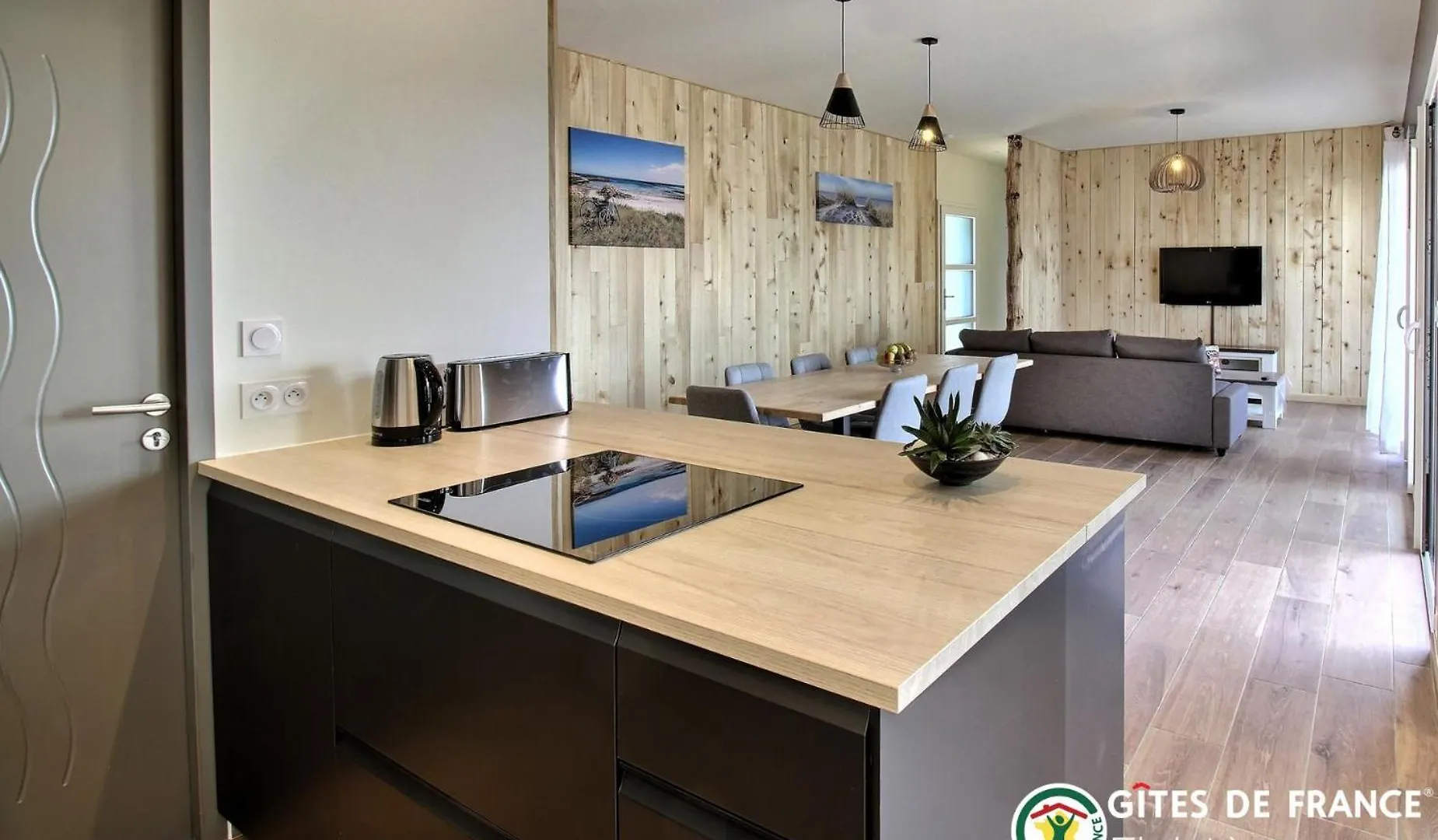 Villa Le Nid Des Dunes & Spas - La Villa Santec 0*,  Frankrig